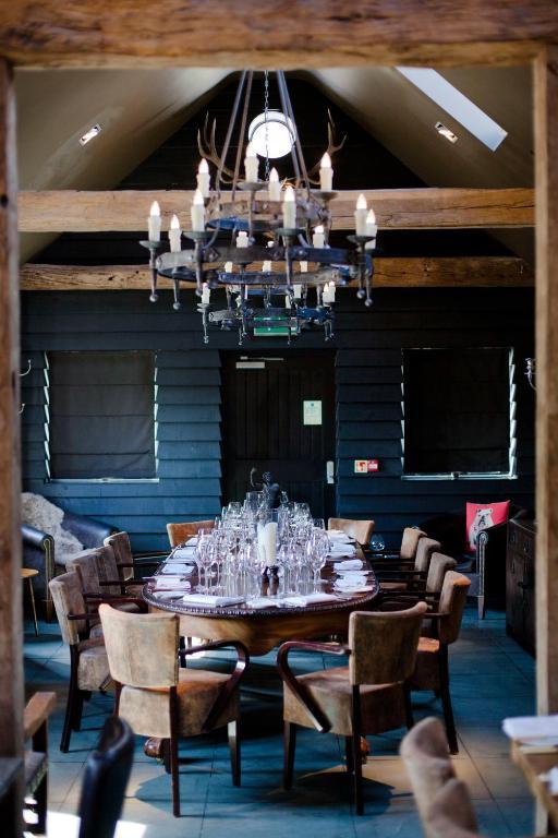The White Horse Hotel Chilgrove Екстериор снимка